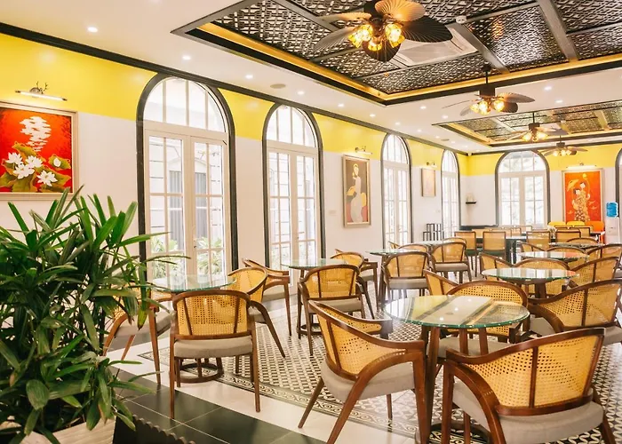 Alee Hotel Hạ Long